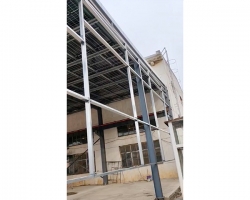 钢结构厂房施工现场