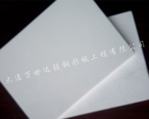 聚氨酯彩钢板 聚氨酯彩钢板